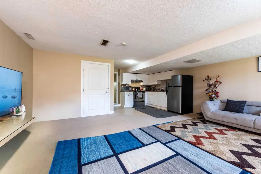 45 Martin Crossing Crescent NE Calgary AB T3J 3S8