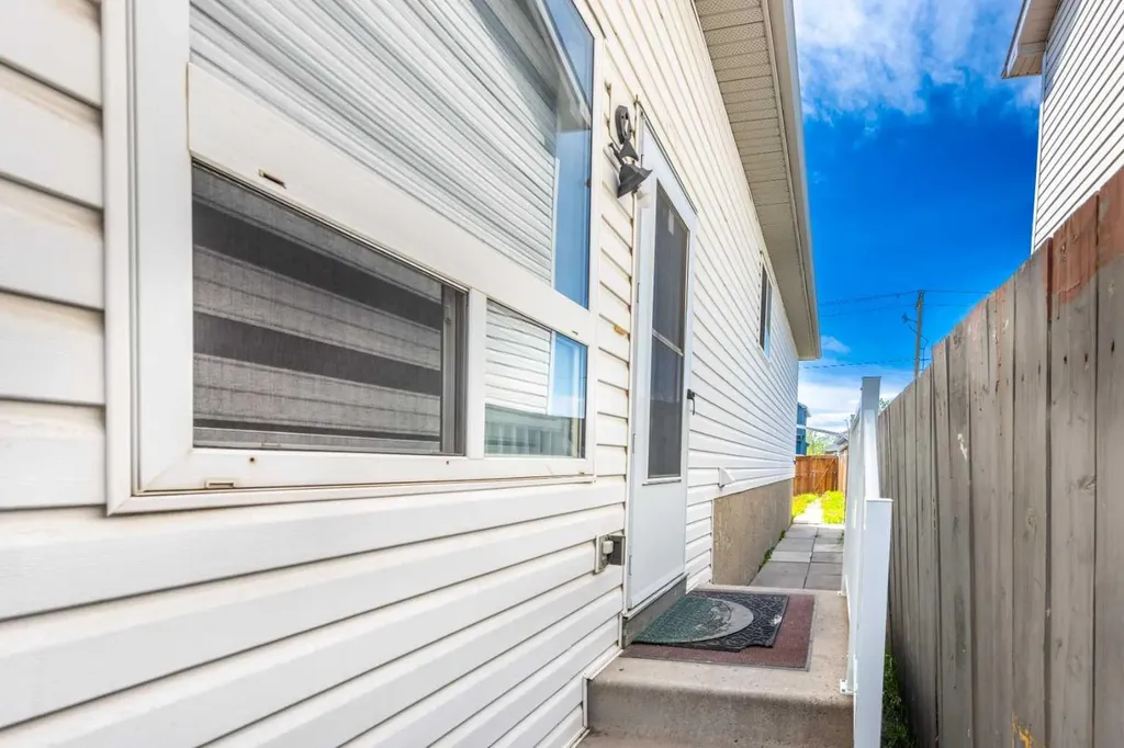 45 Martin Crossing Crescent NE Calgary AB T3J 3S8