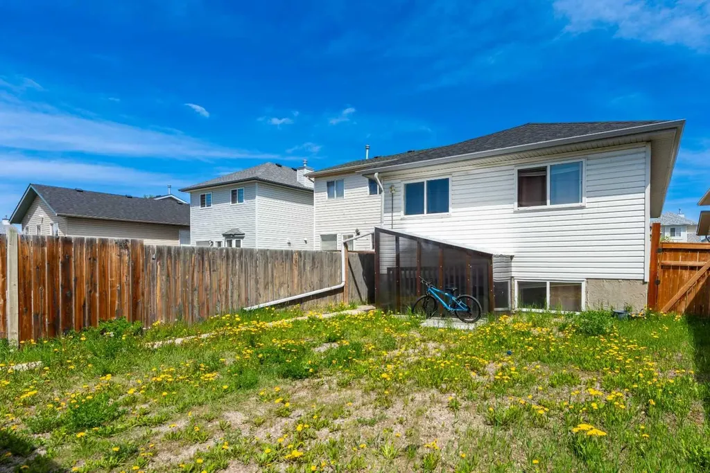 45 Martin Crossing Crescent NE Calgary AB T3J 3S8