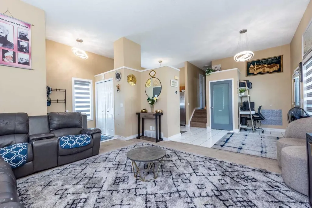 45 Martin Crossing Crescent NE Calgary AB T3J 3S8