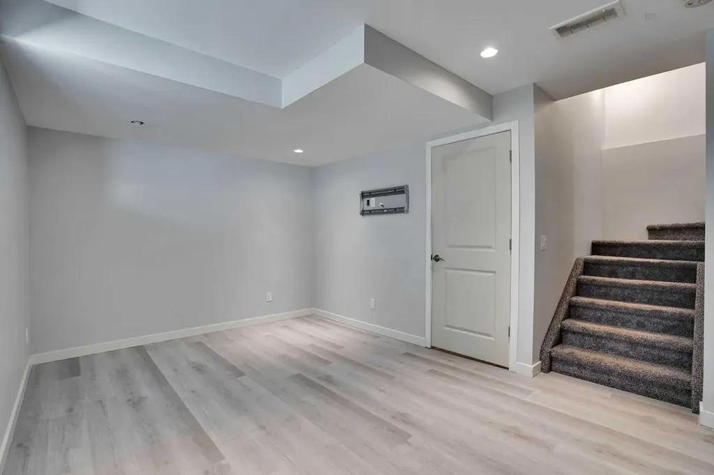 173 Skyview Springs Crescent NE Calgary AB T3N 0B8