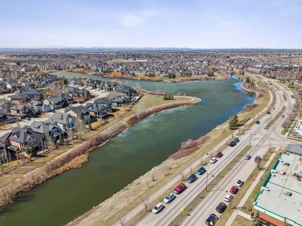54 Elgin Meadows Green SE Calgary AB T2Z 0L9