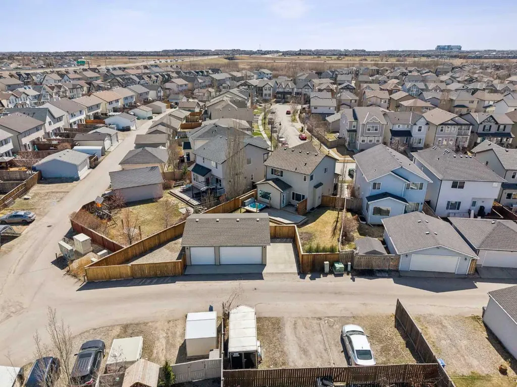 54 Elgin Meadows Green SE Calgary AB T2Z 0L9