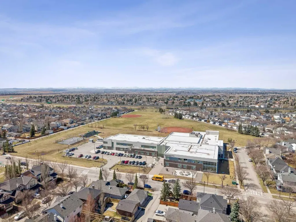 54 Elgin Meadows Green SE Calgary AB T2Z 0L9