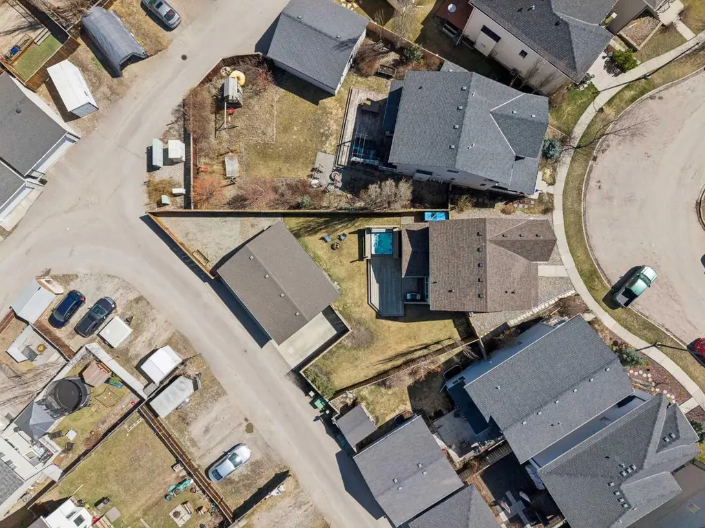 54 Elgin Meadows Green SE Calgary AB T2Z 0L9