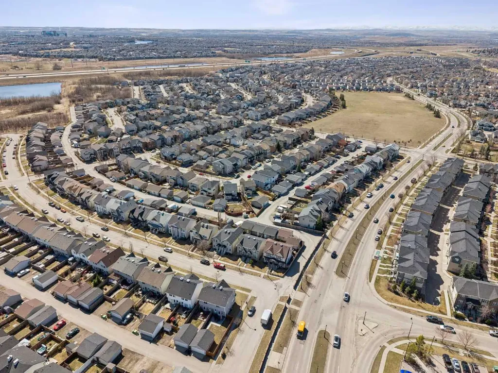 54 Elgin Meadows Green SE Calgary AB T2Z 0L9