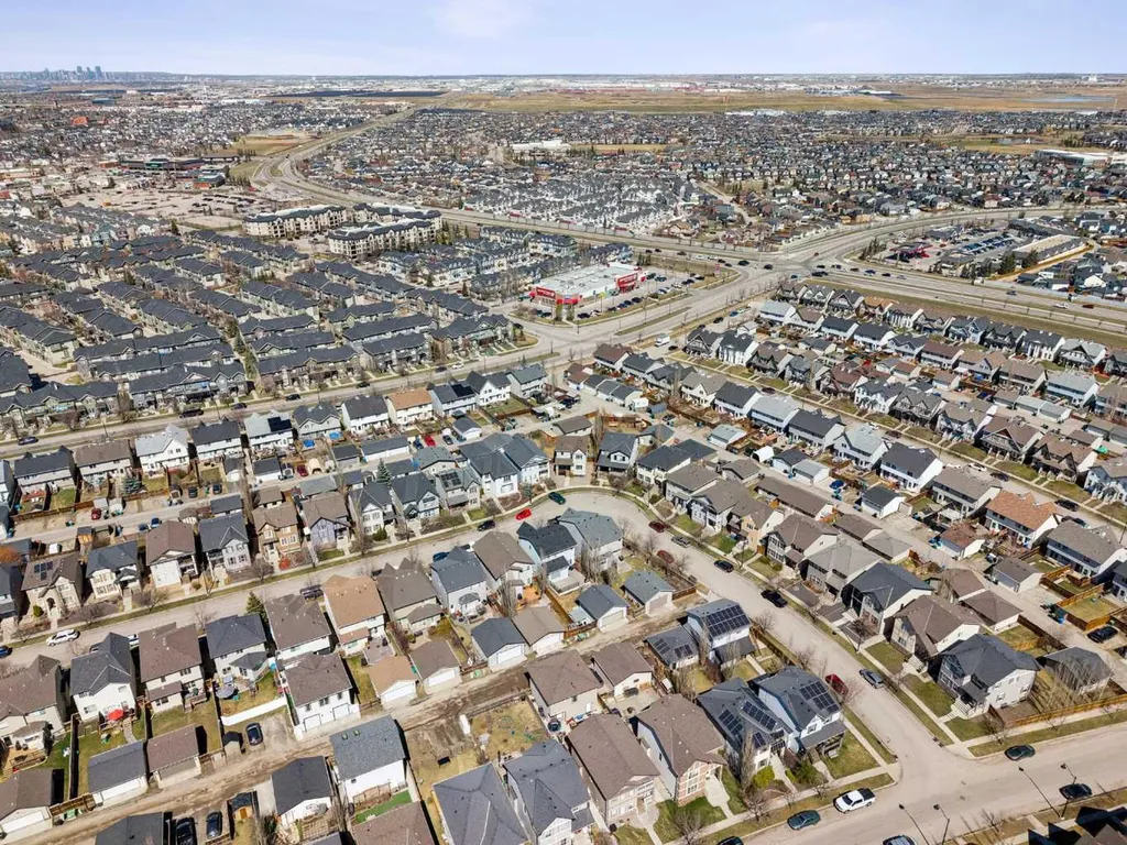 54 Elgin Meadows Green SE Calgary AB T2Z 0L9