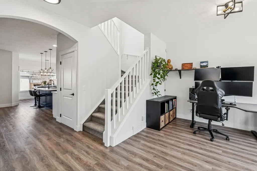 54 Elgin Meadows Green SE Calgary AB T2Z 0L9