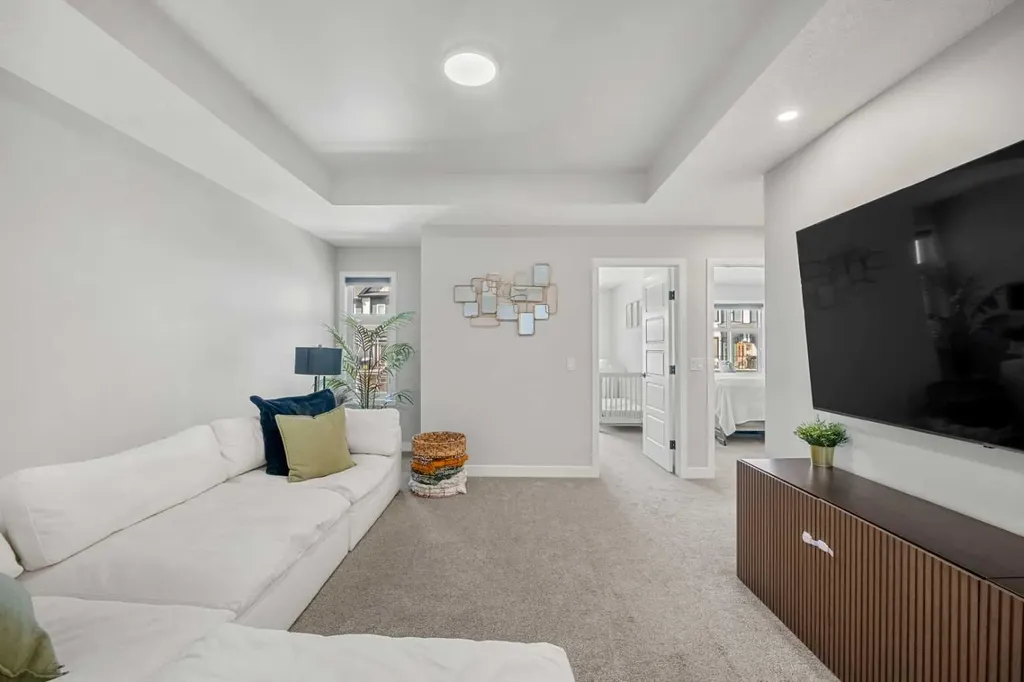 353 Seton Villas SE Calgary AB T3M 3J9