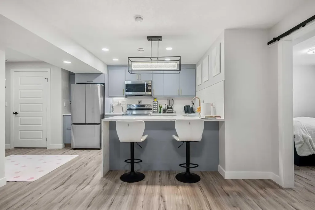 353 Seton Villas SE Calgary AB T3M 3J9