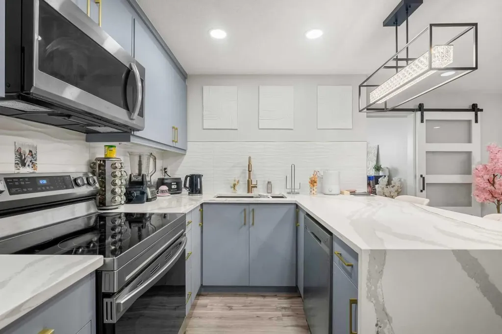 353 Seton Villas SE Calgary AB T3M 3J9