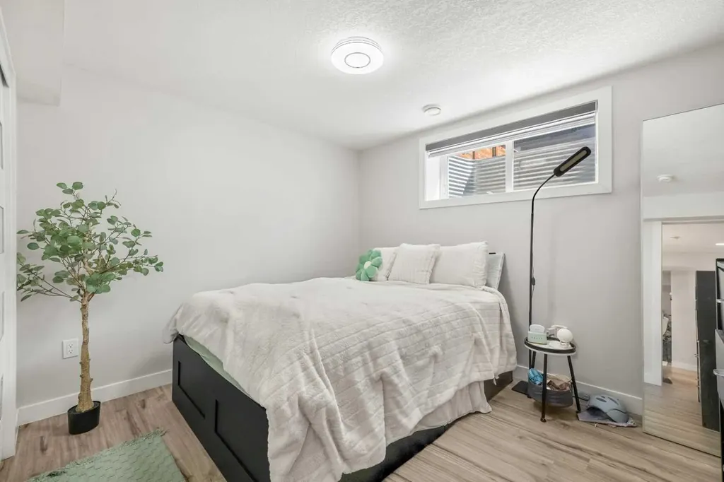 353 Seton Villas SE Calgary AB T3M 3J9