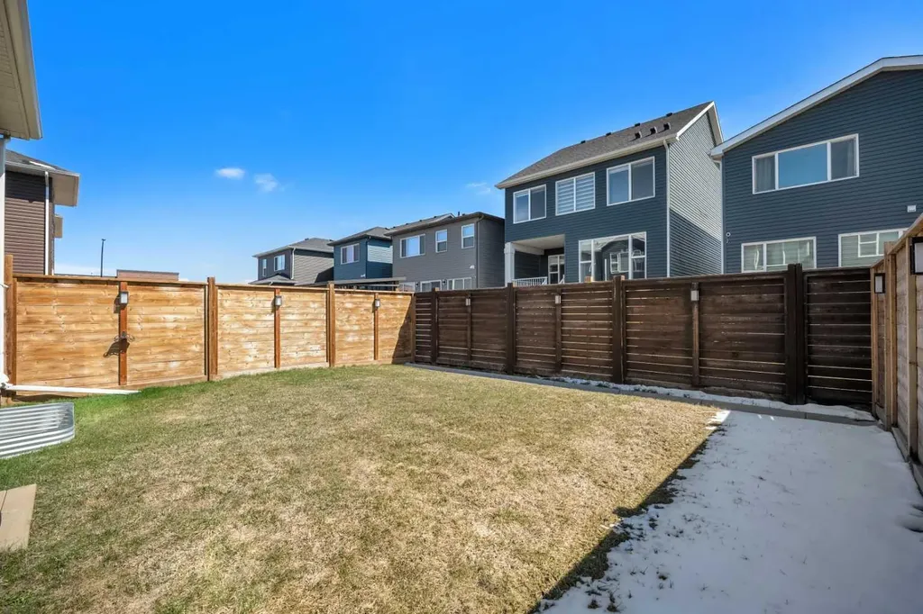353 Seton Villas SE Calgary AB T3M 3J9
