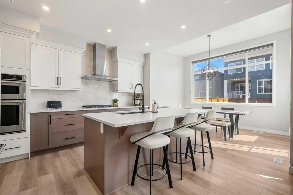 353 Seton Villas SE Calgary AB T3M 3J9