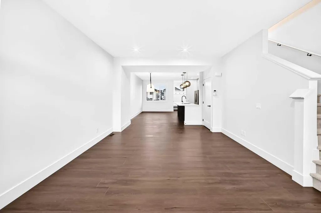 222 Greystone Boulevard Cochrane AB T4C 3K3