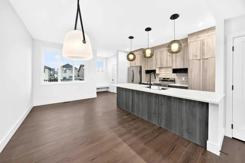 222 Greystone Boulevard Cochrane AB T4C 3K3