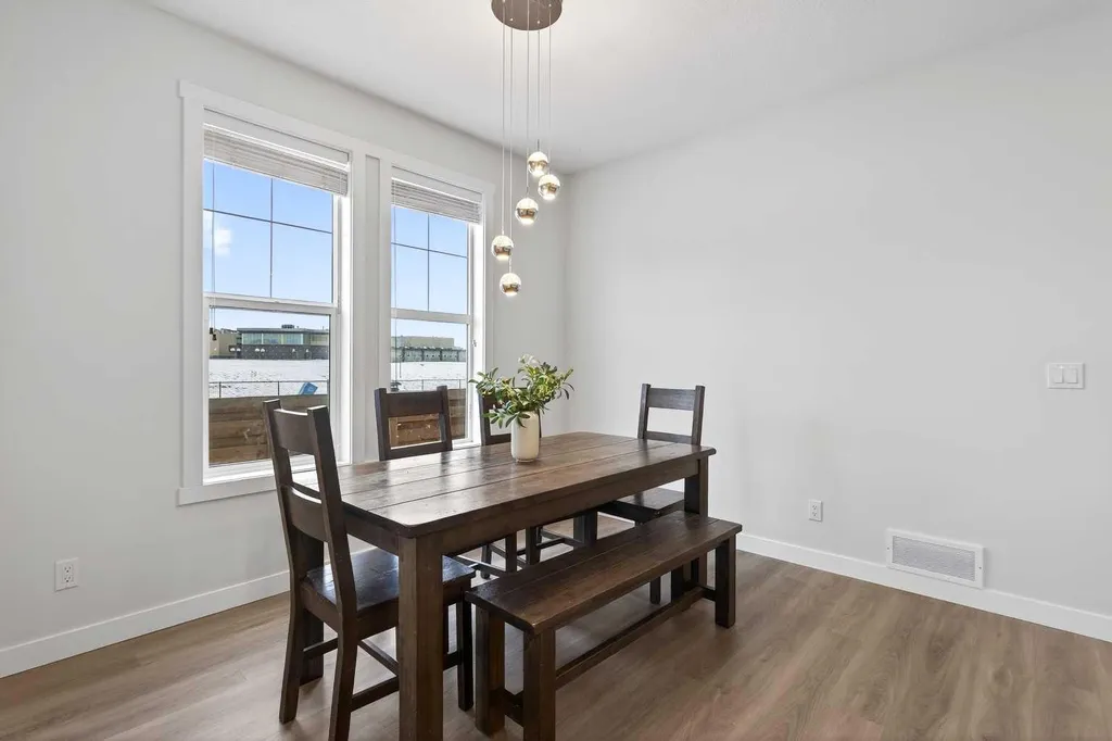 401 South Point Glen SW Airdrie AB T4B 4L1