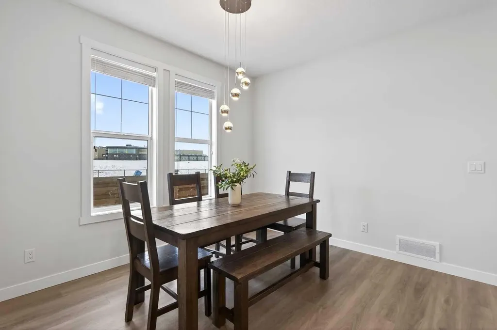 401 South Point Glen SW Airdrie AB T4B 4L1