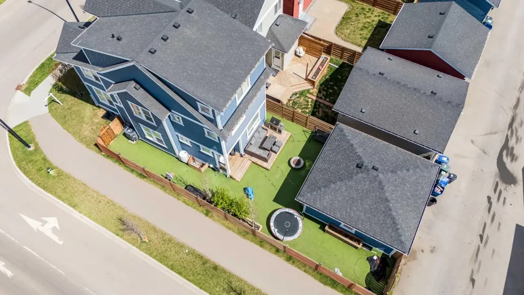 401 South Point Glen SW Airdrie AB T4B 4L1