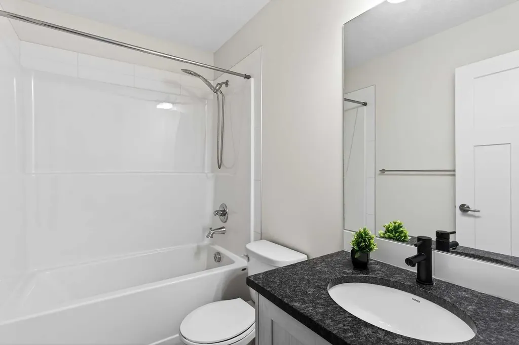 401 South Point Glen SW Airdrie AB T4B 4L1