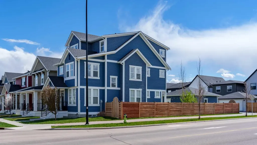 401 South Point Glen SW Airdrie AB T4B 4L1