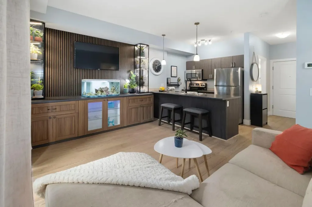 117 Copperpond Common SE Calgary AB T2Z 5E2