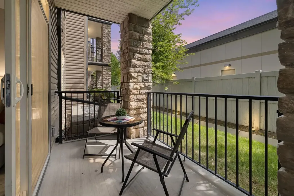 117 Copperpond Common SE Calgary AB T2Z 5E2