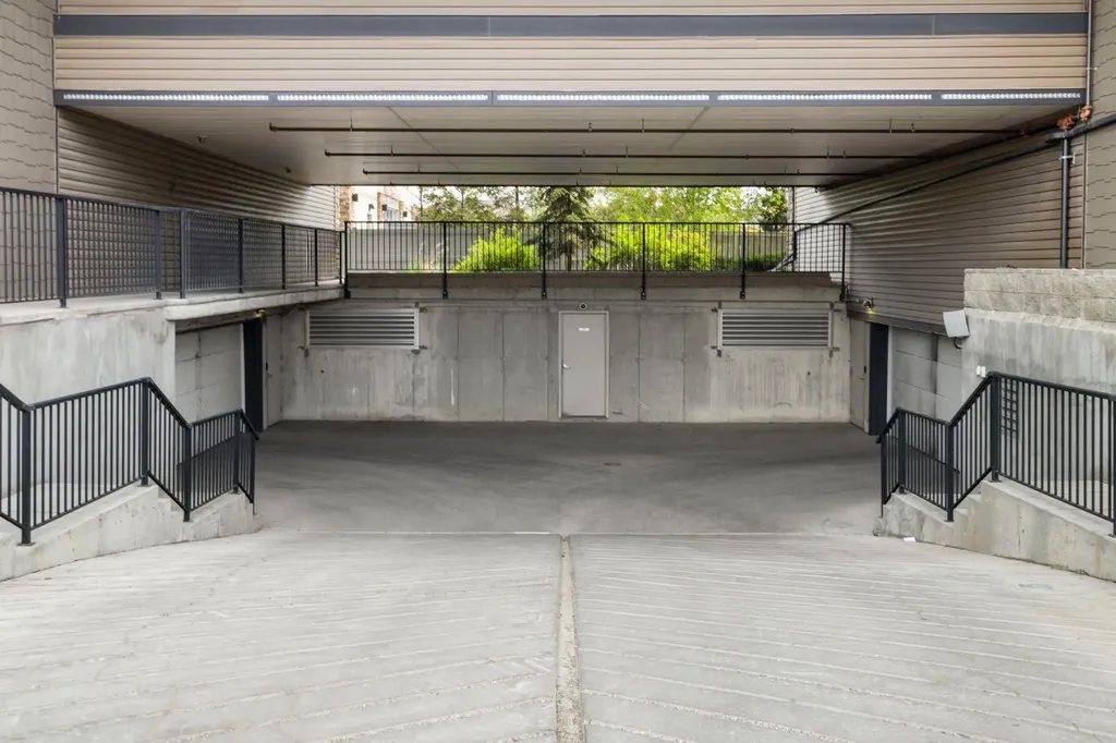 117 Copperpond Common SE Calgary AB T2Z 5E2