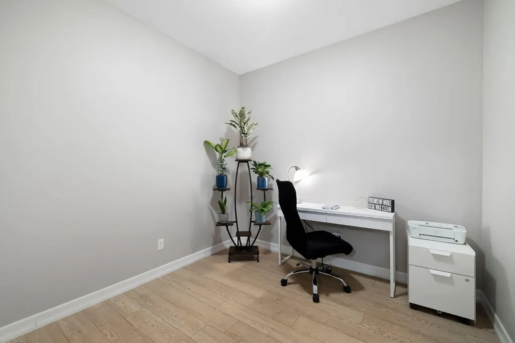 117 Copperpond Common SE Calgary AB T2Z 5E2