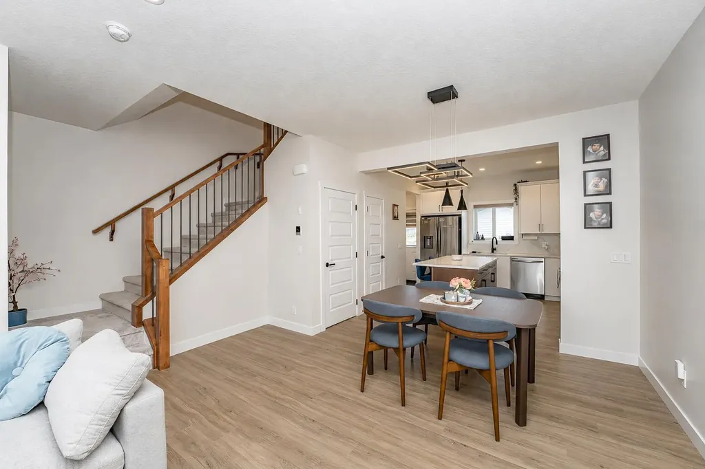 52 Lewiston Drive NE Calgary AB T3P 2J5