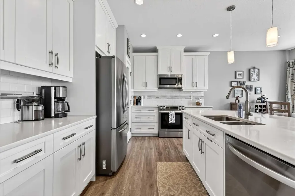 236 Aspenmere Circle Chestermere AB T1X 0T6