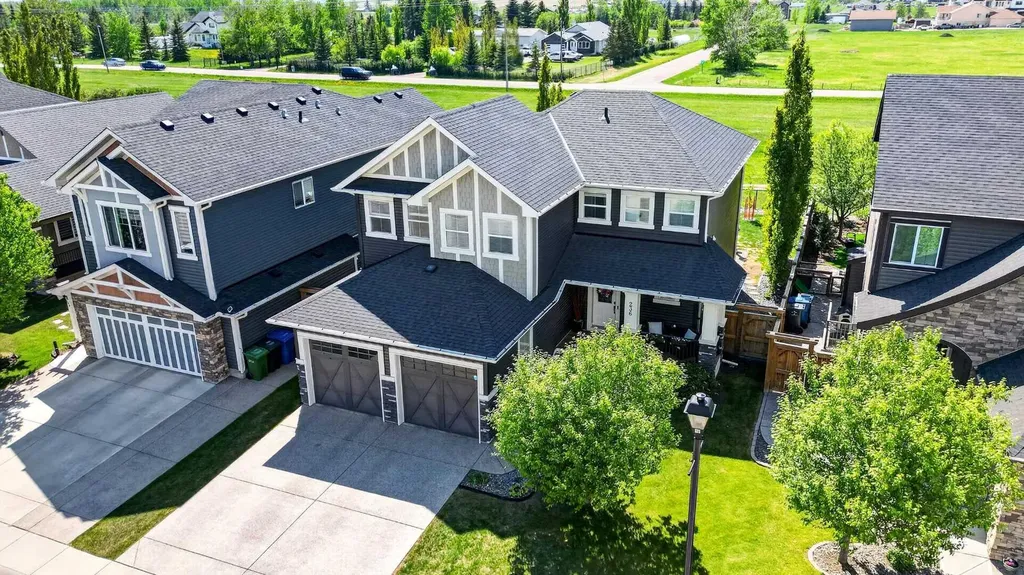 236 Aspenmere Circle Chestermere AB T1X 0T6