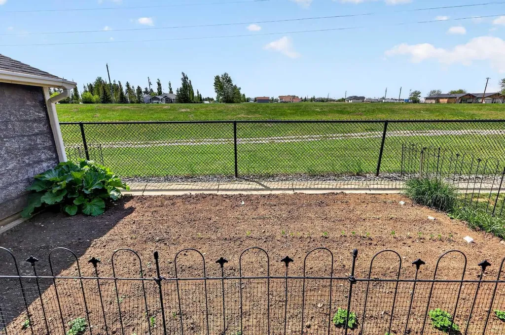 236 Aspenmere Circle Chestermere AB T1X 0T6