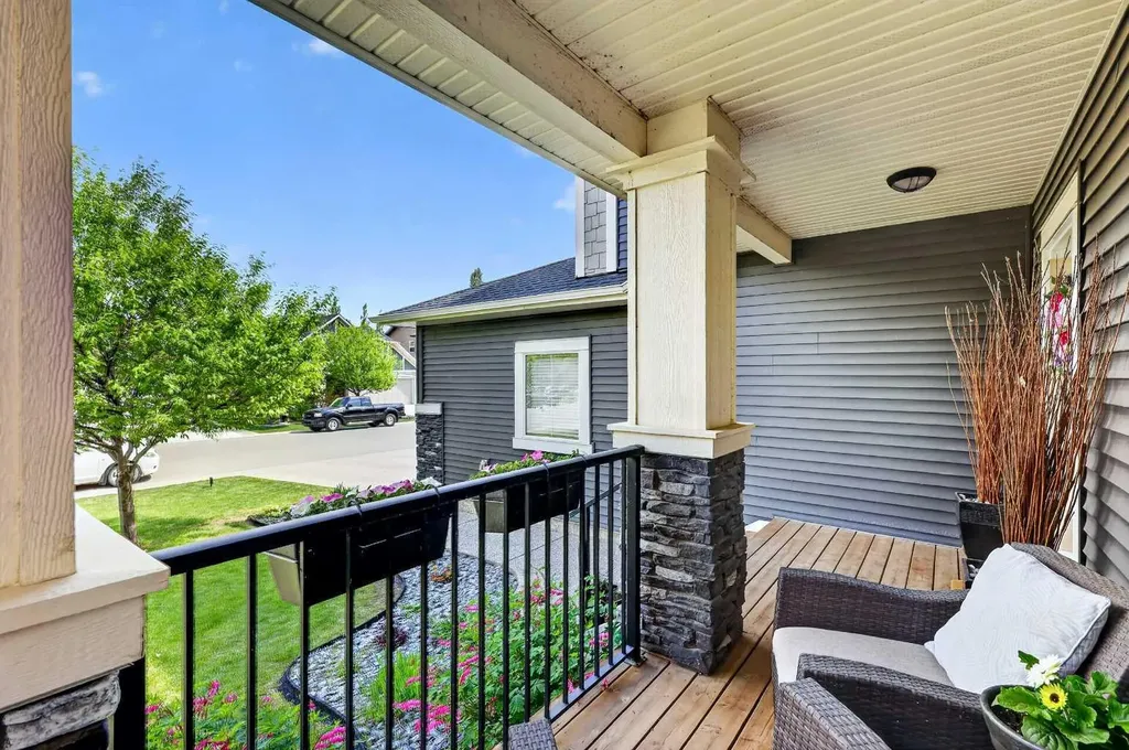 236 Aspenmere Circle Chestermere AB T1X 0T6