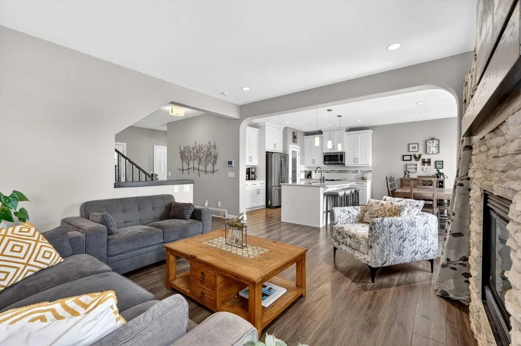 236 Aspenmere Circle Chestermere AB T1X 0T6
