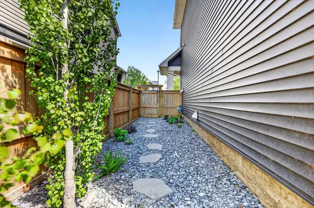 236 Aspenmere Circle Chestermere AB T1X 0T6