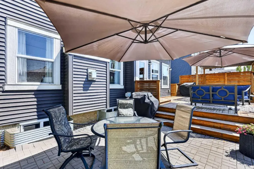 236 Aspenmere Circle Chestermere AB T1X 0T6