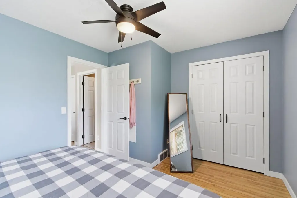 90 Coventry Lane NE Calgary AB T3K4G4