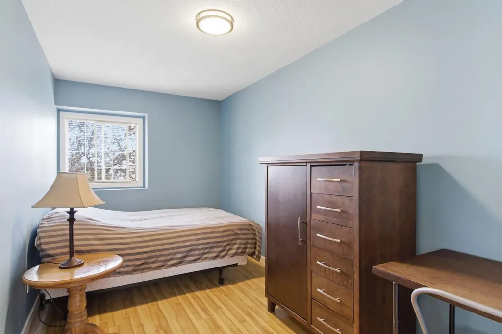 90 Coventry Lane NE Calgary AB T3K4G4