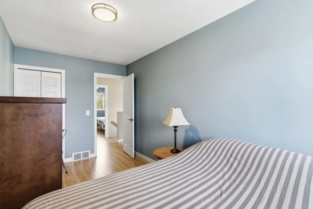 90 Coventry Lane NE Calgary AB T3K4G4
