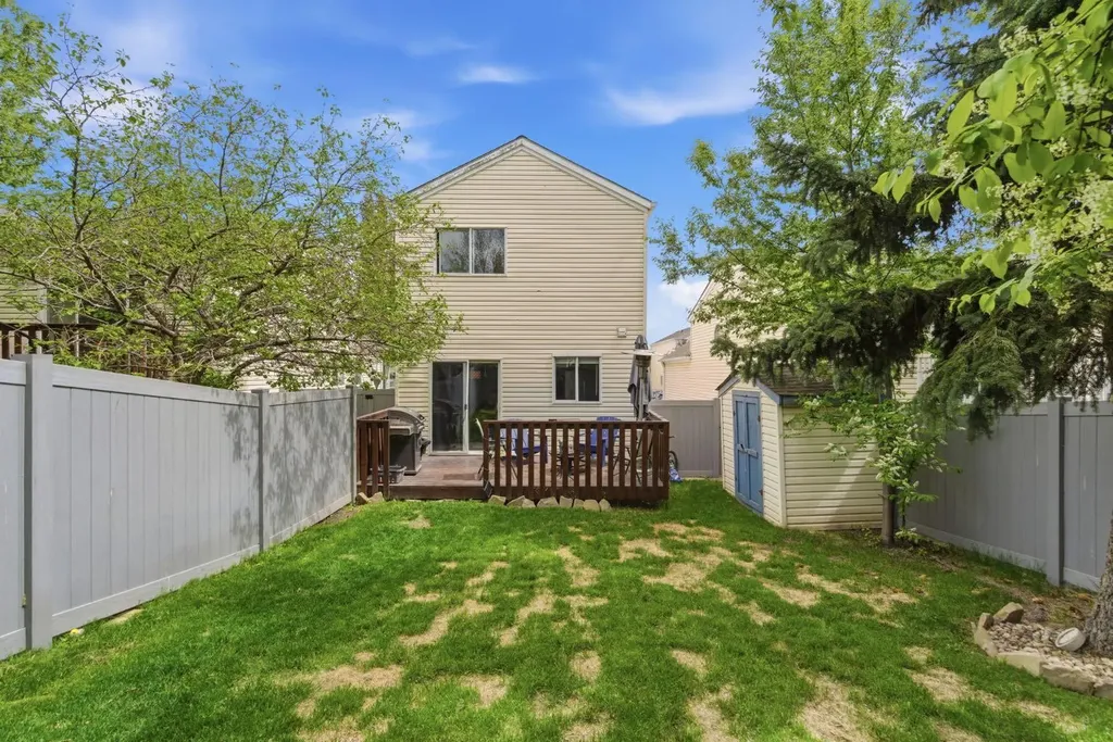 90 Coventry Lane NE Calgary AB T3K4G4