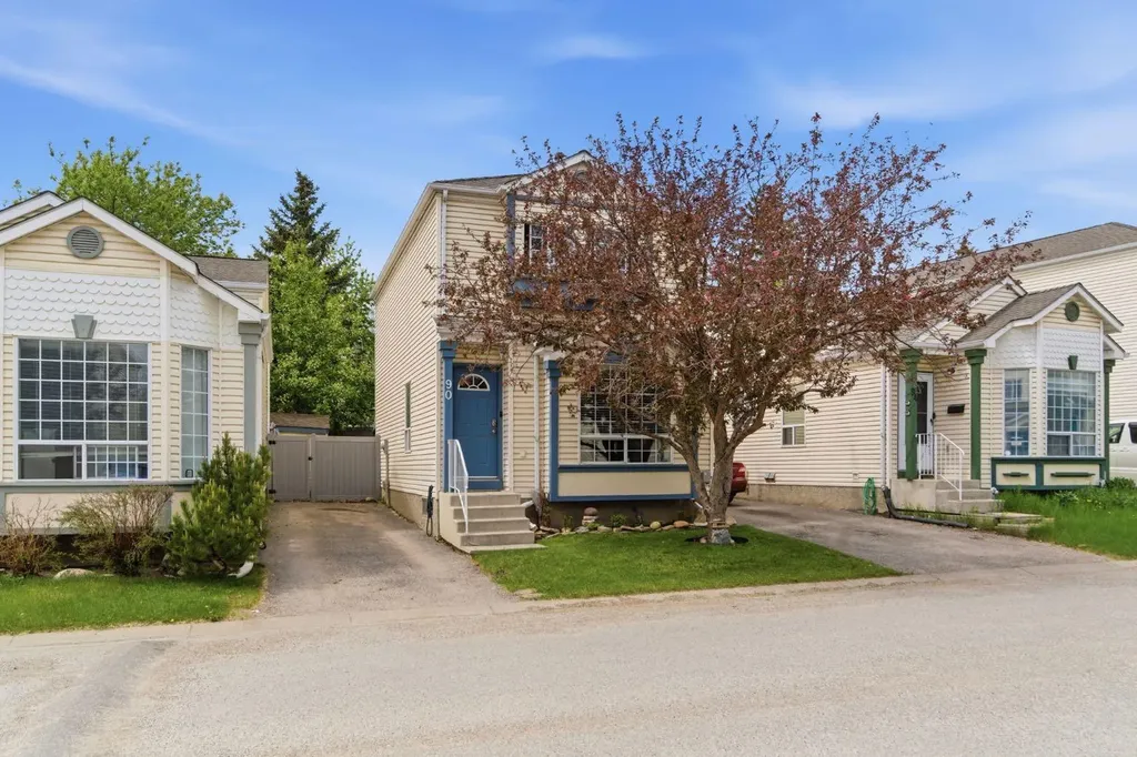 90 Coventry Lane NE Calgary AB T3K4G4