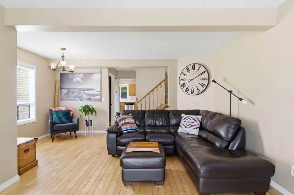 90 Coventry Lane NE Calgary AB T3K4G4