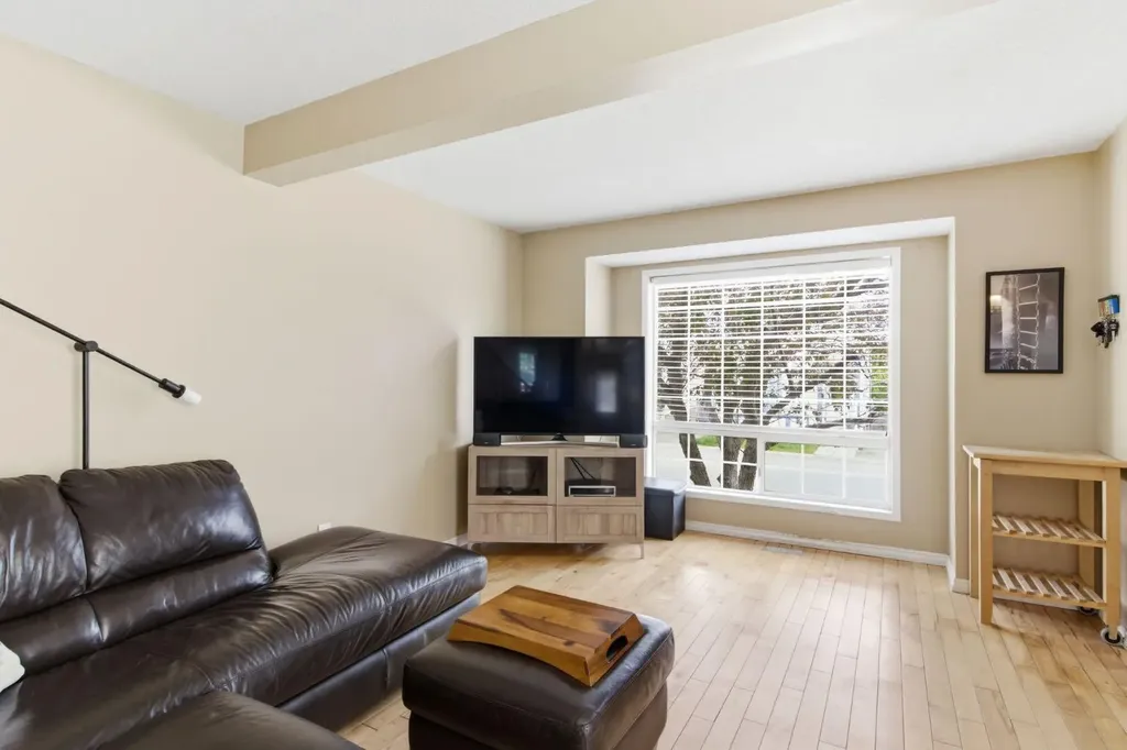 90 Coventry Lane NE Calgary AB T3K4G4