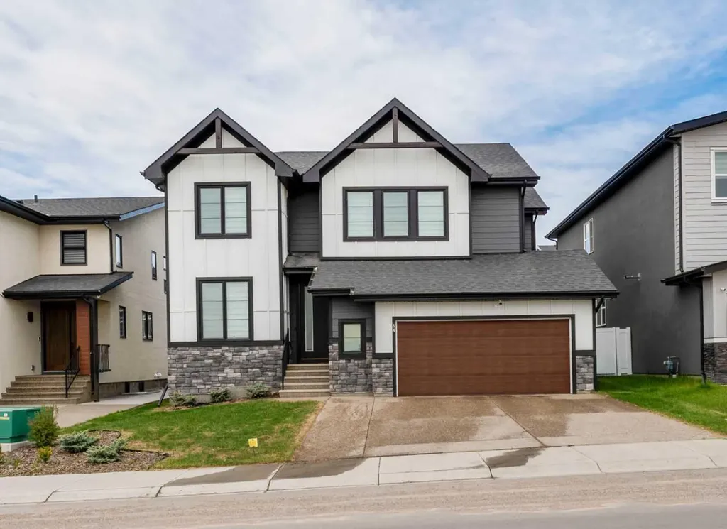 64 Waterford Terrace Chestermere AB T1X 2P7
