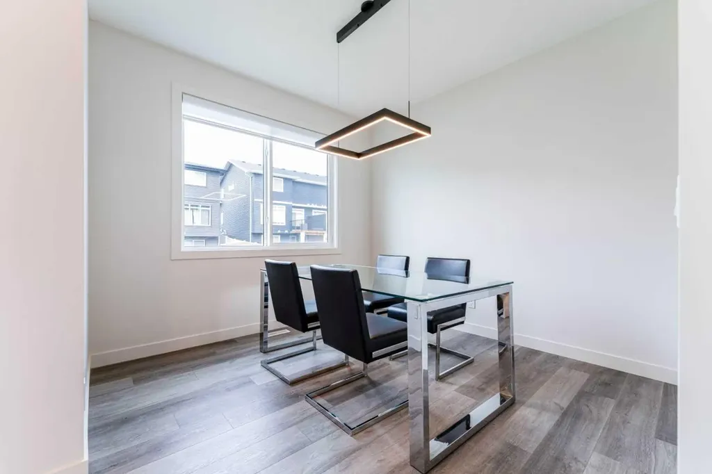 64 Waterford Terrace Chestermere AB T1X 2P7
