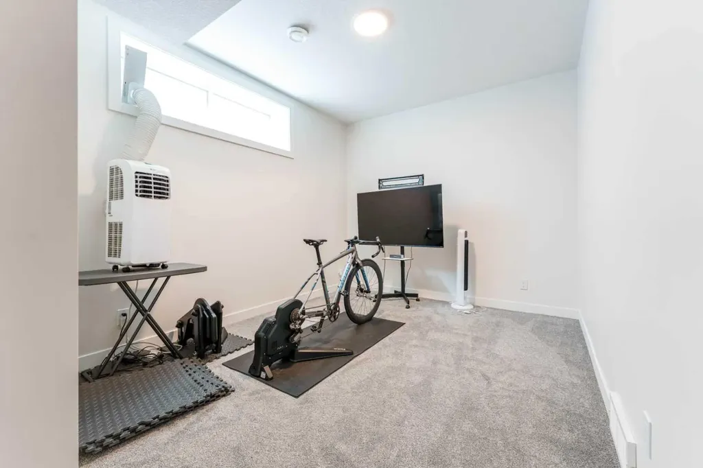 64 Waterford Terrace Chestermere AB T1X 2P7