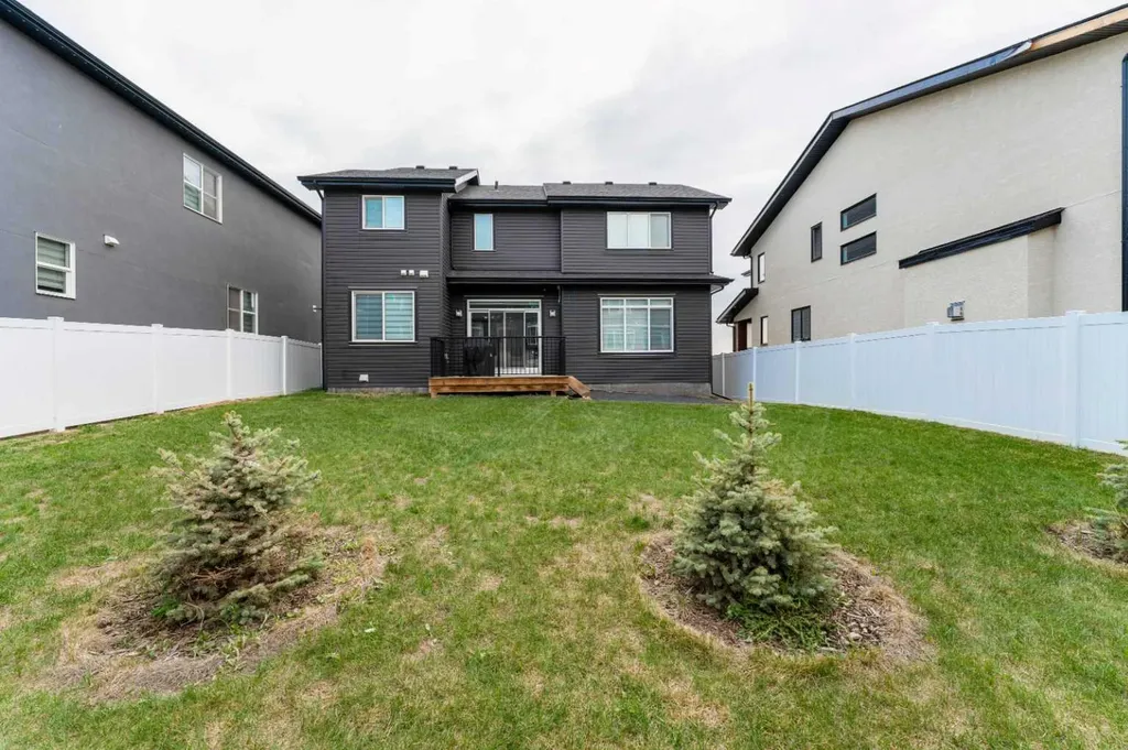 64 Waterford Terrace Chestermere AB T1X 2P7