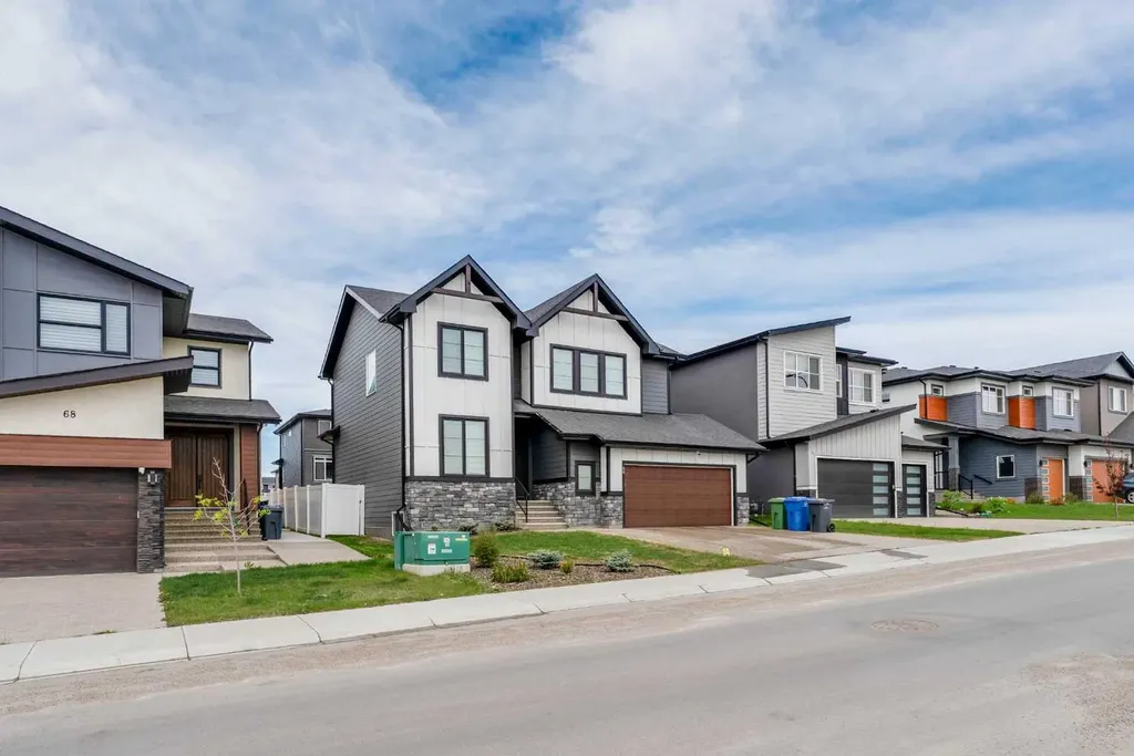 64 Waterford Terrace Chestermere AB T1X 2P7