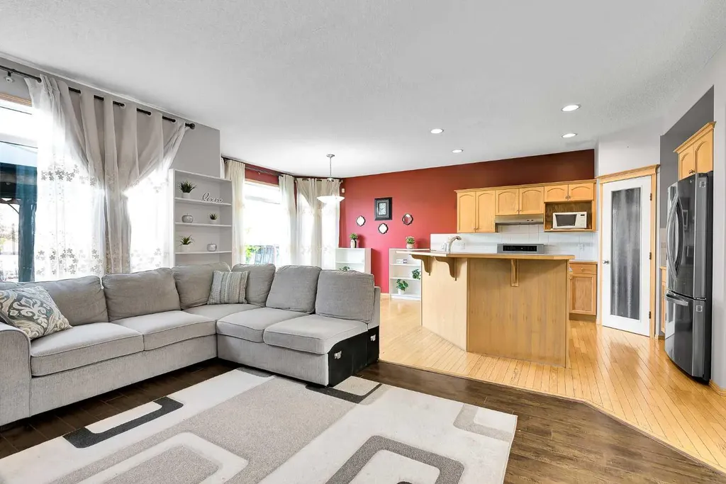 1448 Shannon Avenue SW Calgary AB T2Y4L7
